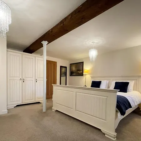The Old Auction Rooms, Lot 3 *